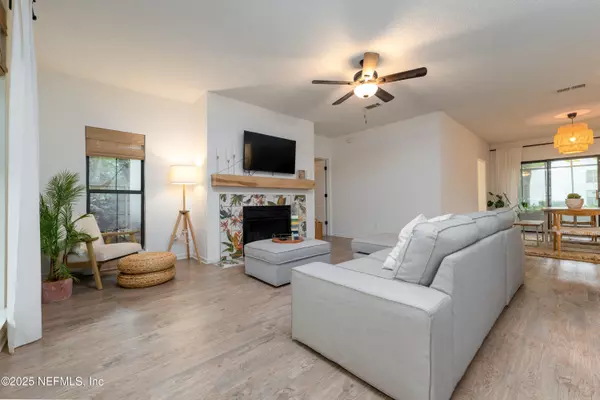 Jacksonville, FL 32256,1101 WOOD HILL PL #1101