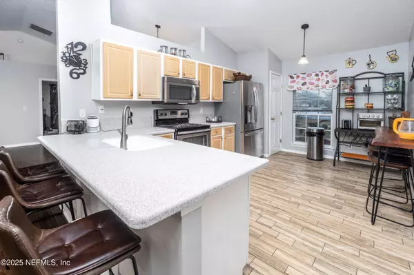 Jacksonville, FL 32218,15590 MOSS HOLLOW DR