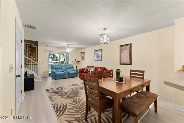 Jacksonville, FL 32244,8550 ARGYLE BUSINESS LOOP #1605