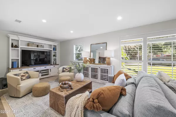 Jacksonville, FL 32233,2638 W WEST END ST