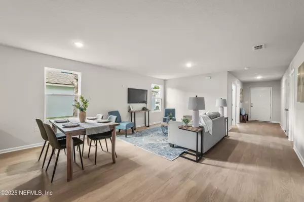 Jacksonville, FL 32208,930 KENMORE ST