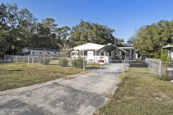 Interlachen, FL 32148,114 SAWYER ST