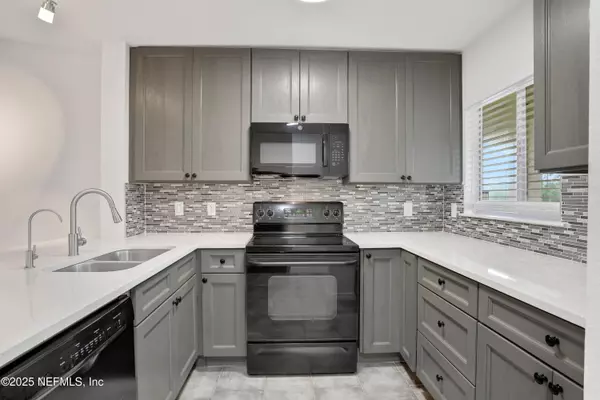 Ponte Vedra Beach, FL 32082,7 ARBOR CLUB DR #317