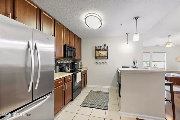 Jacksonville, FL 32224,13808 HERON'S LANDING WAY #7