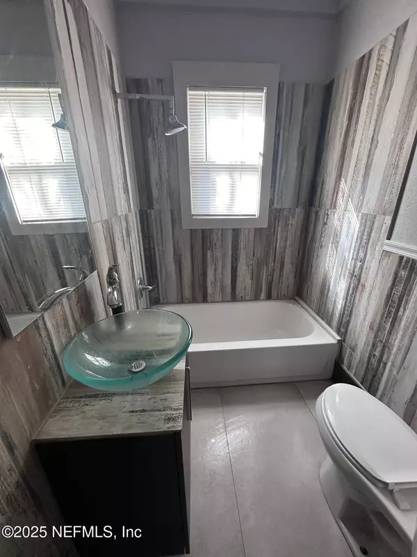 Jacksonville, FL 32206,1117 E 18TH ST