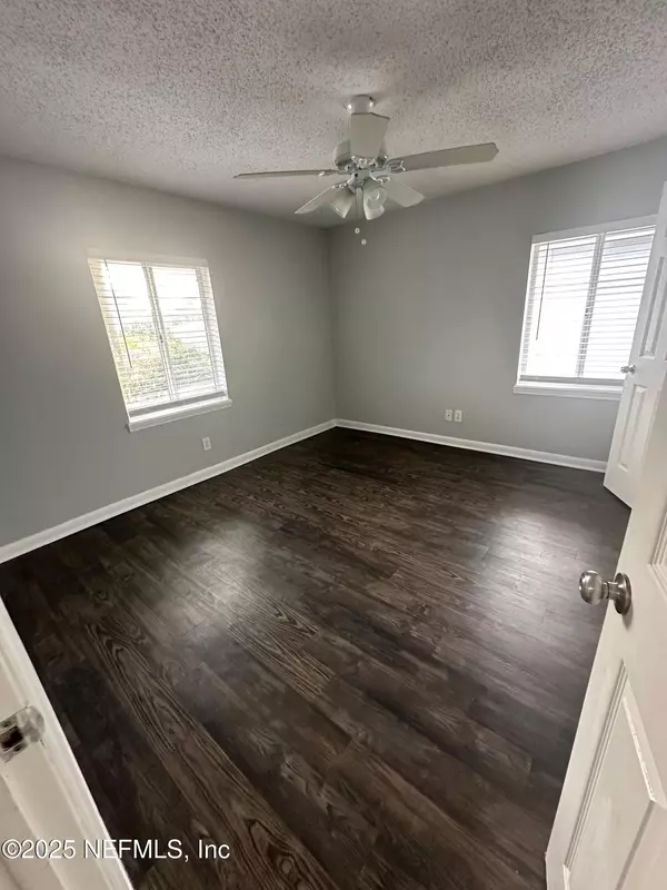 Jacksonville Beach, FL 32250,402 8TH AVE S #6