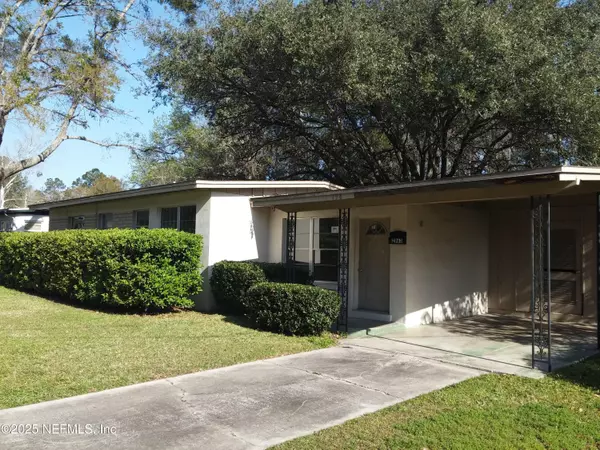 Jacksonville, FL 32210,7963 LE MANS DR