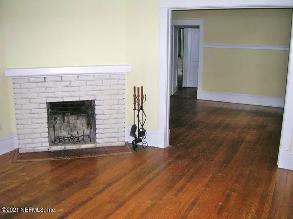 Jacksonville, FL 32204,2250 MYRA ST