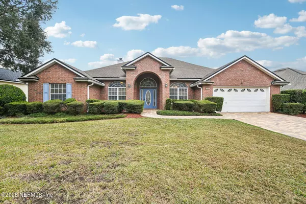 733 WAKEMONT DR, Orange Park, FL 32065