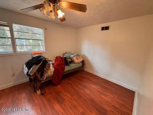 Jacksonville, FL 32220,36 VELVET DR