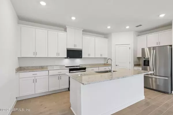 Jacksonville, FL 32218,12673 SENBAY CT