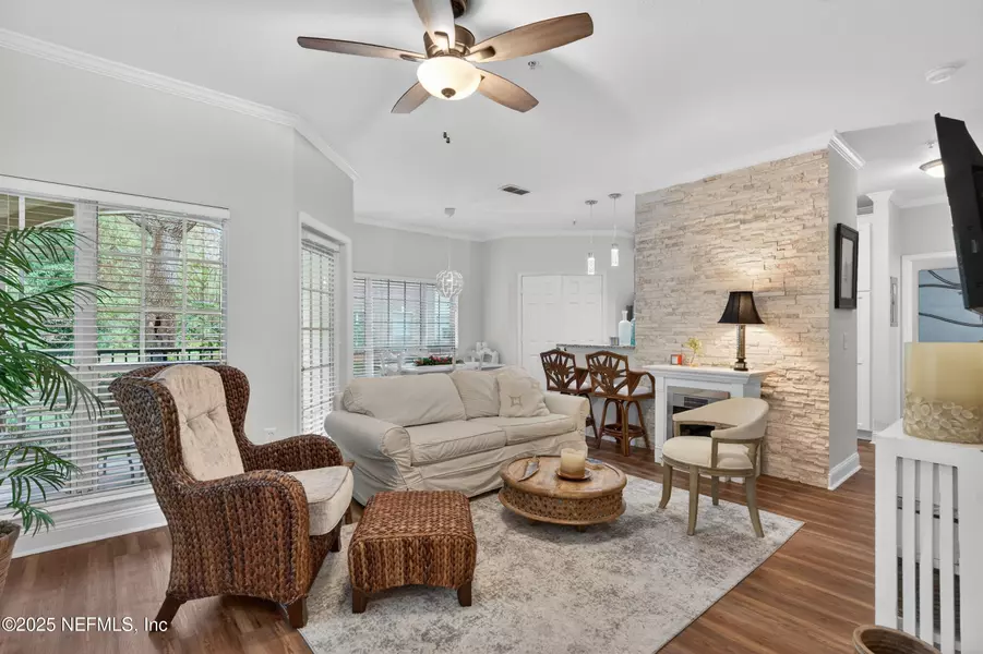 7800 POINT MEADOWS DR #417, Jacksonville, FL 32256