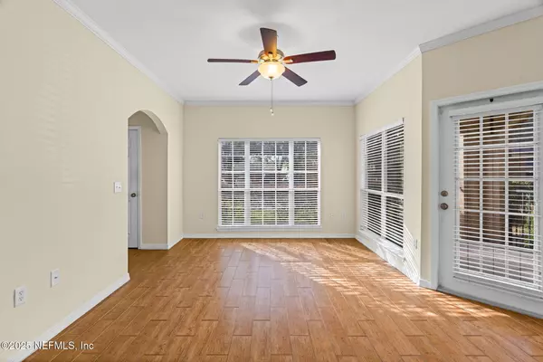 Jacksonville, FL 32256,7800 POINT MEADOWS DR #918