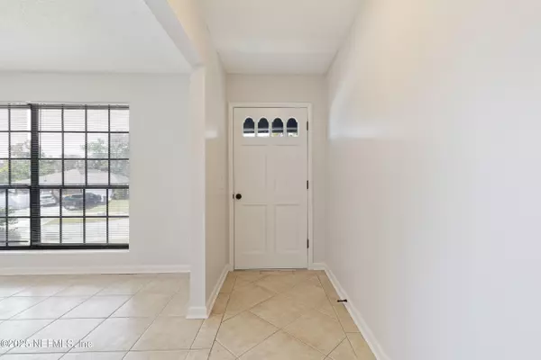 Jacksonville, FL 32277,4135 DAWNRIDGE RD E