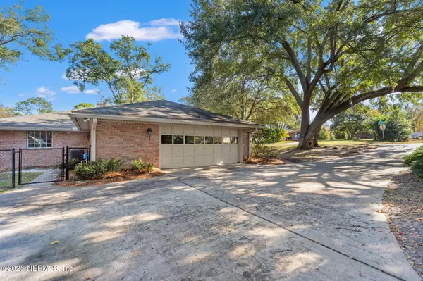 Jacksonville, FL 32210,4236 BUCK POINT RD