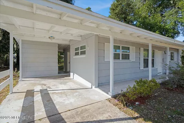 Jacksonville, FL 32210,2142 FOURAKER RD