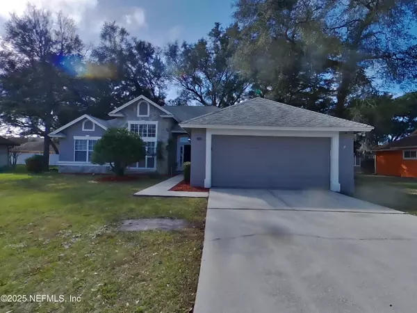 838 POYDRAS LN W, Jacksonville, FL 32218