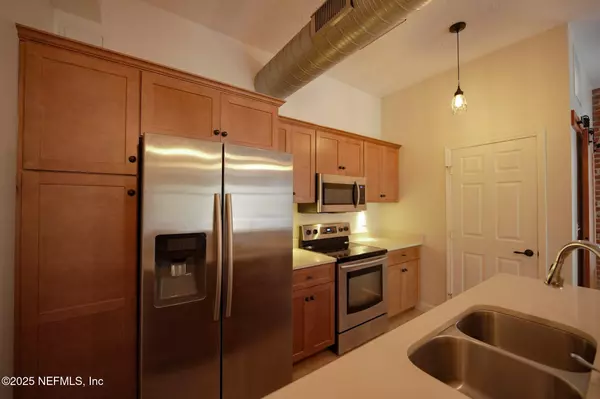 Jacksonville, FL 32206,115 2ND ST #4