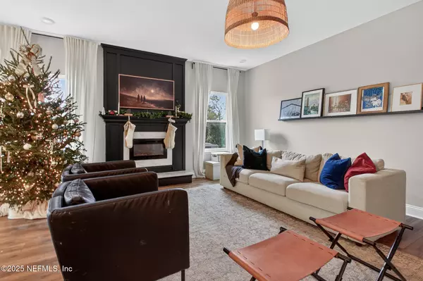 Jacksonville, FL 32256,13659 HOLSINGER BLVD