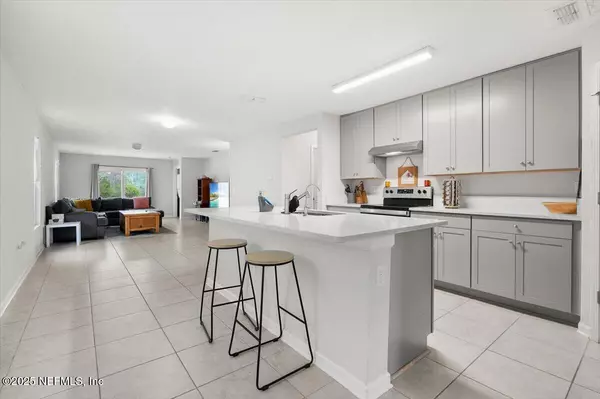 Jacksonville, FL 32221,2071 JAMES WILSON WAY