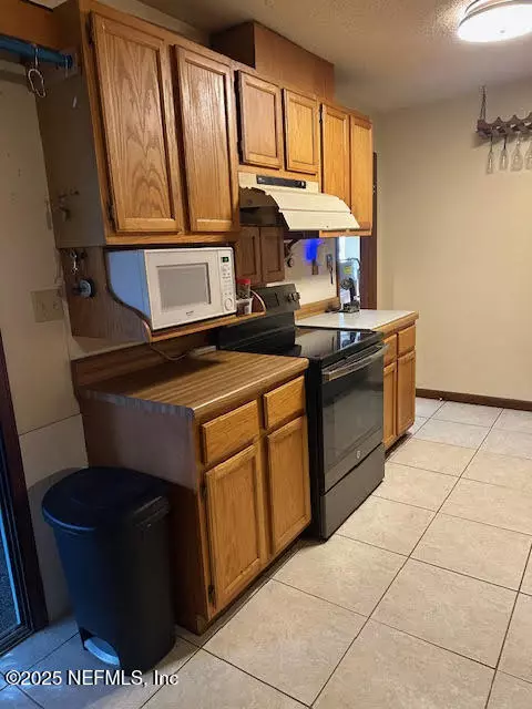 Jacksonville, FL 32210,8104 MCGLOTHLIN ST