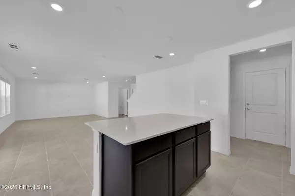 Jacksonville, FL 32244,5507 LONGFIN CT