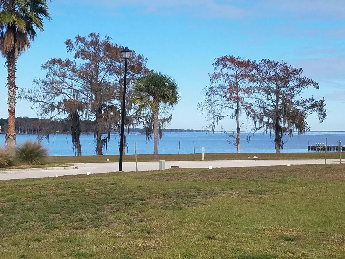 Green Cove Springs, FL 32043,117 YACHT CLUB PT