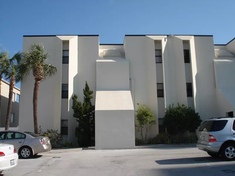 829 S 1ST ST #3E, Jacksonville Beach, FL 32250