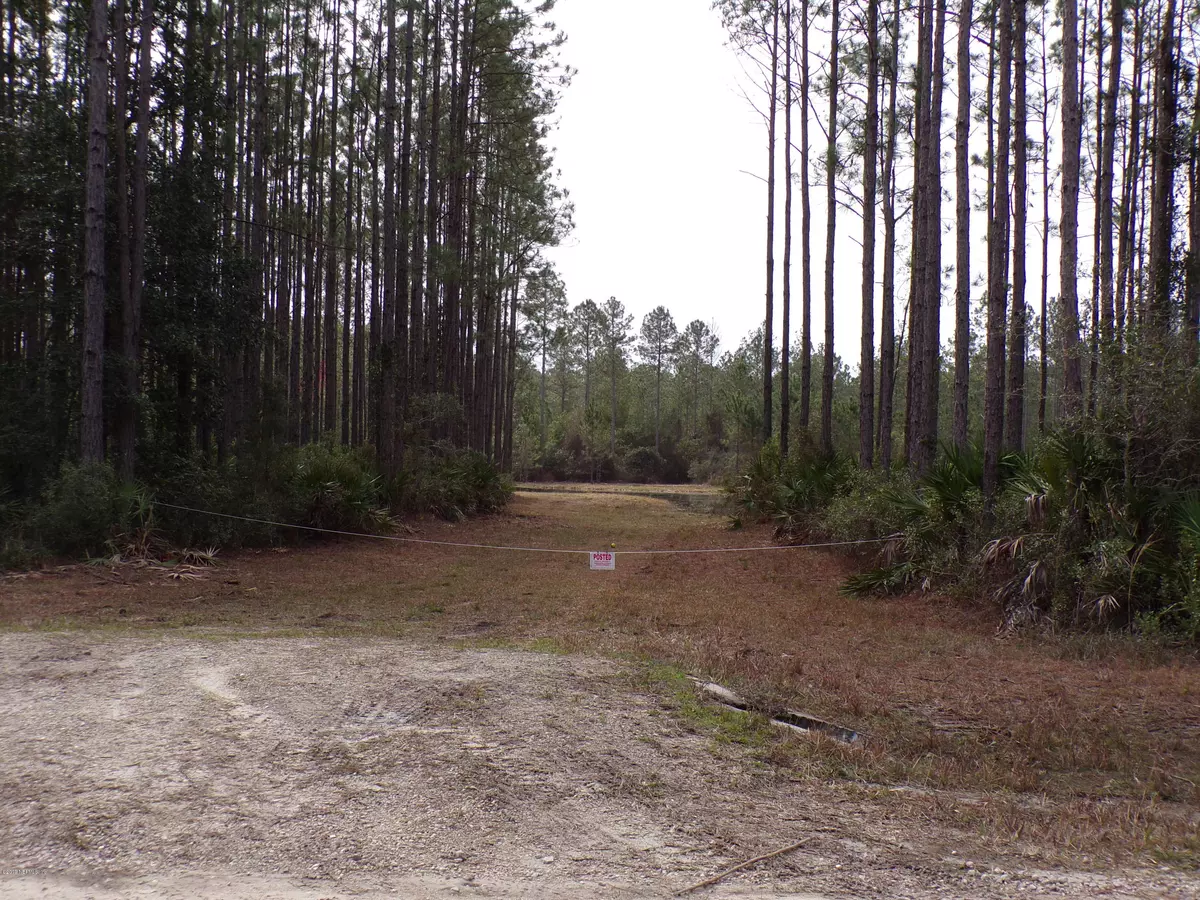 Callahan, FL 32011,34464 LOBLOLLY LN