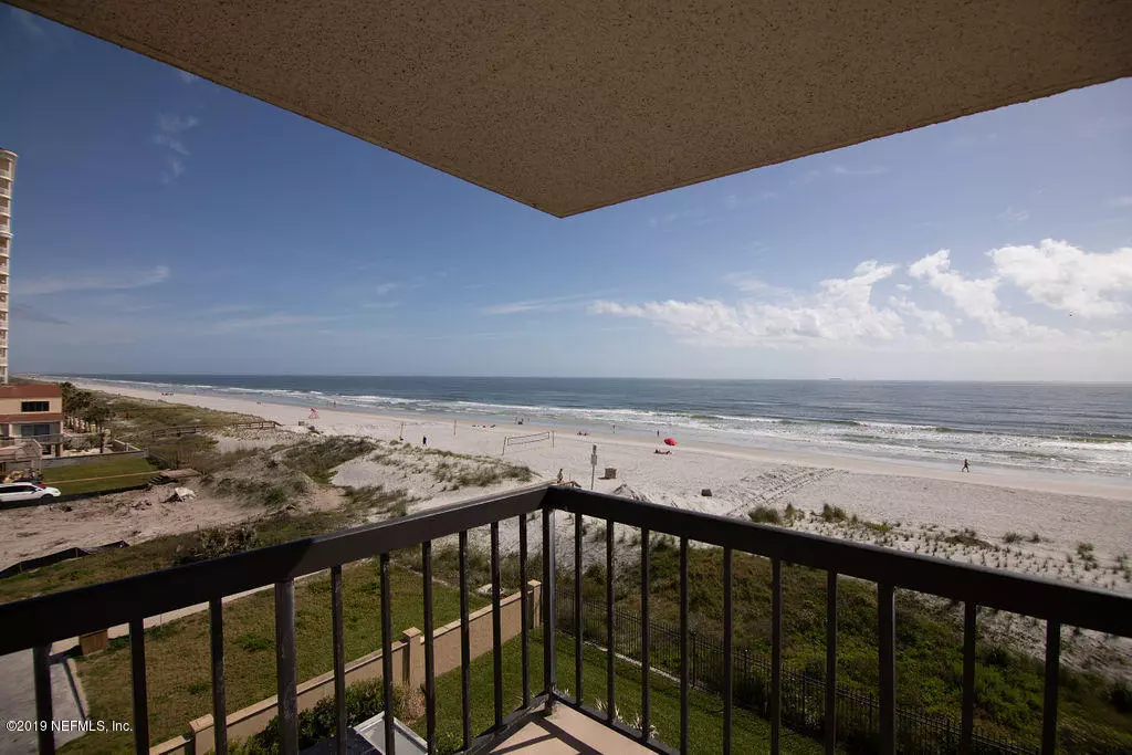 Jacksonville Beach, FL 32250,1221 1ST ST #3A