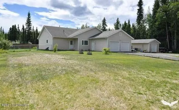 3845 Lakewood LOOP, North Pole, AK 99705
