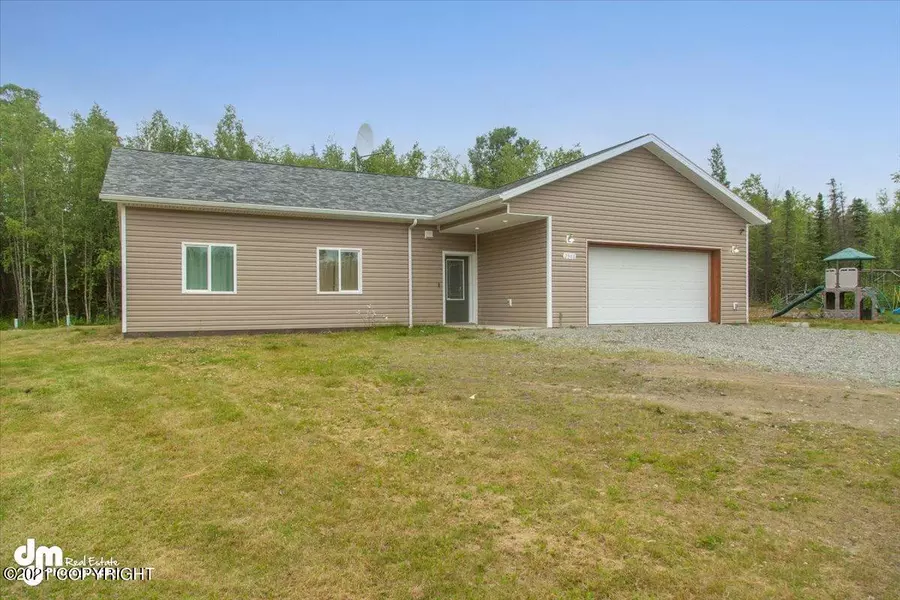 2948 N Sally Mae CIR, Wasilla, AK 99623