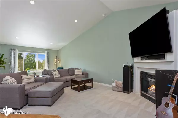 Anchorage, AK 99507,7325 Bern ST