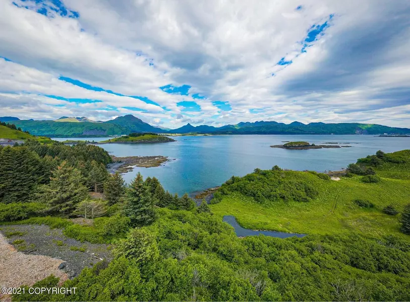 6275 Cliff Point Rd, Kodiak, AK 99615