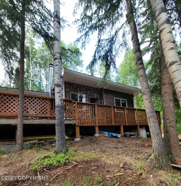 675 Grubstake RD, Fairbanks, AK 99701