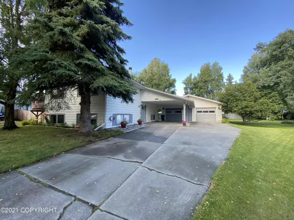 7044 Linden CIR, Anchorage, AK 99502