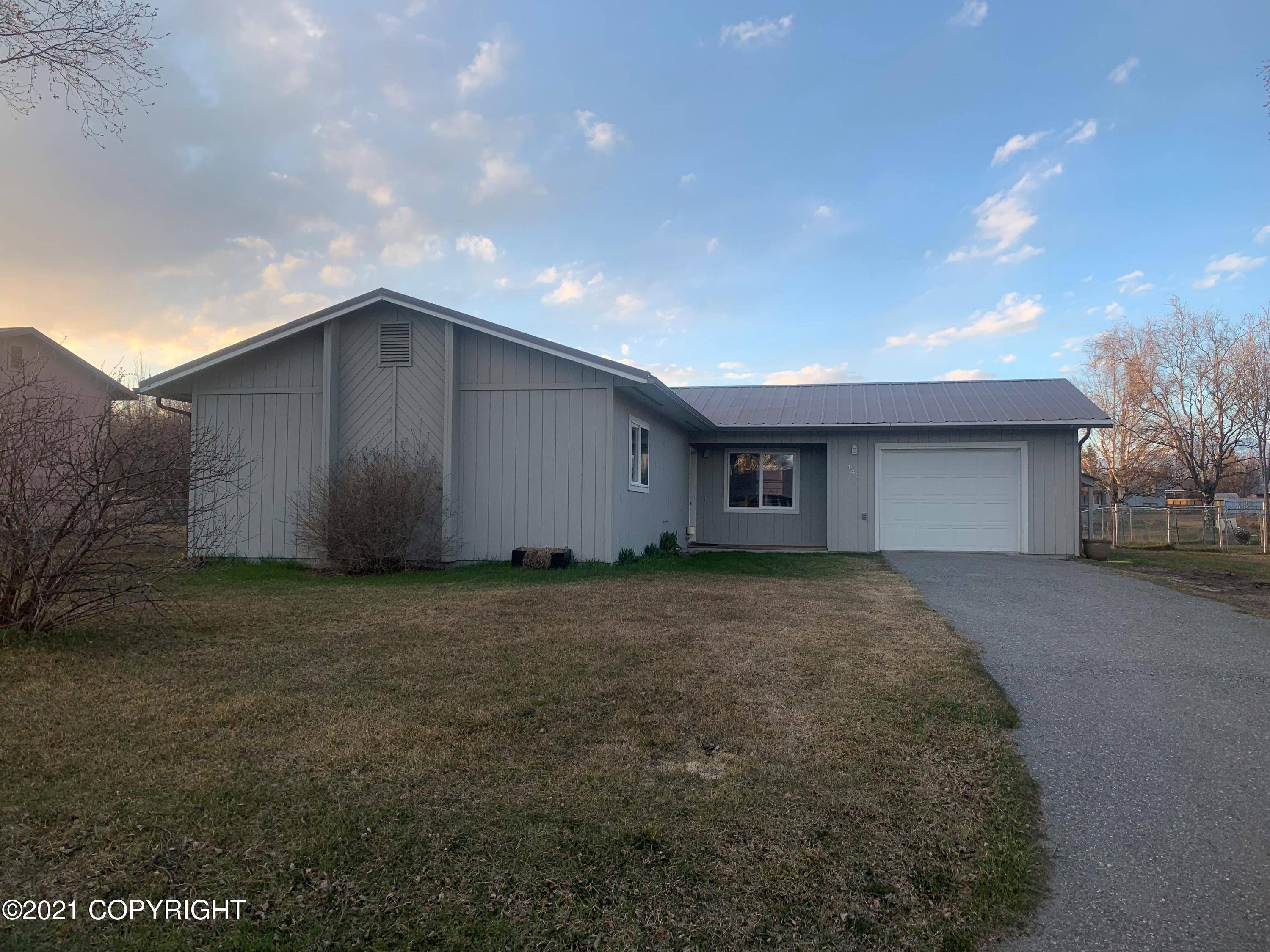 441 E Eagle AVE, Palmer, AK 99645