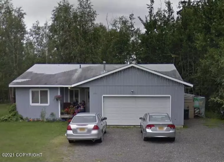 880 E Goldendale DR, Wasilla, AK 99654