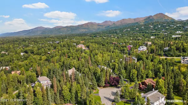 Anchorage, AK 99507,7281 Tree Top CIR