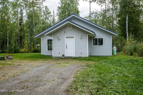 14230 W Halston AVE, Big Lake, AK 99652