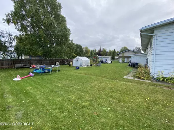 Anchorage, AK 99502,6921 Weimer RD