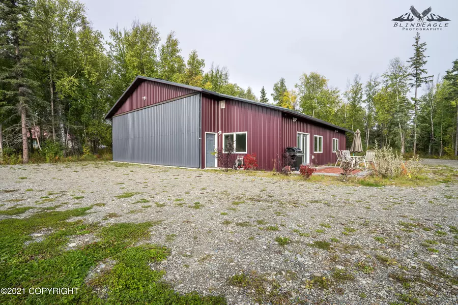 4860 N Huey LN, Wasilla, AK 99654