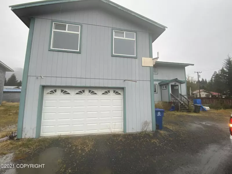 705 Haugen DR, Petersburg, AK 99833