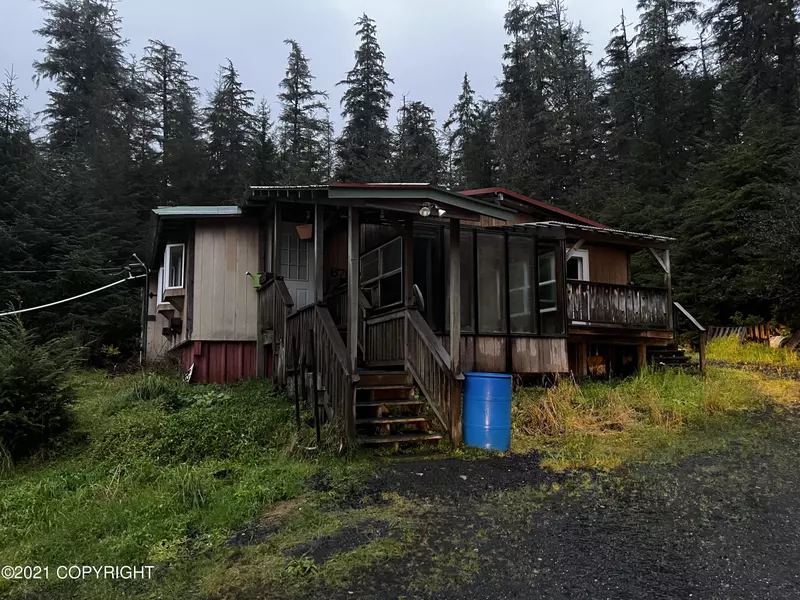 879 Mitkof HWY, Petersburg, AK 99833