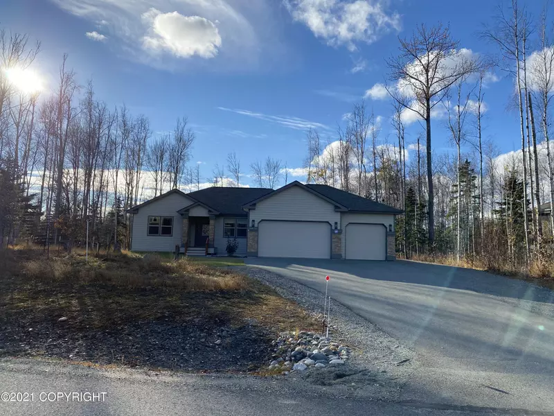 3872 S Upper Meadow CIR, Wasilla, AK 99654