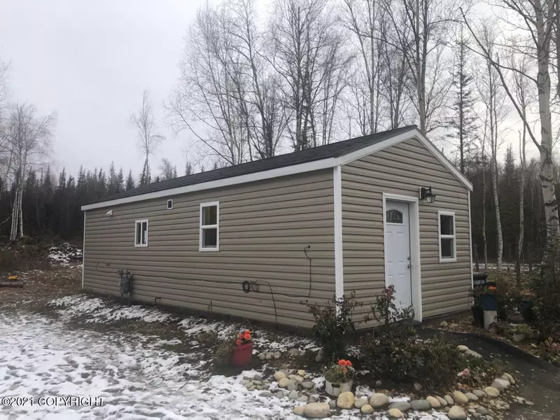 7040 Beverly Lake RD 2, Wasilla, AK 99623