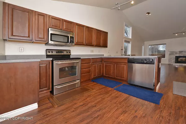 Anchorage, AK 99515,10515 Spindrift LOOP