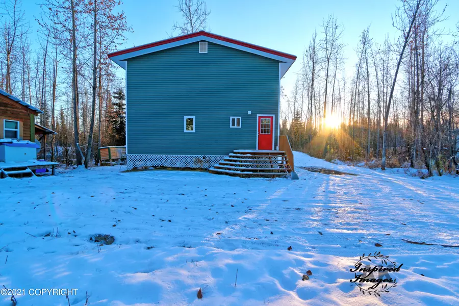 1005 Chickadee LOOP, Fairbanks, AK 99712