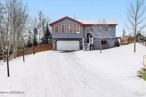 423 S Sarah CIR, Palmer, AK 99645