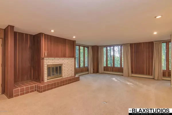 Fairbanks, AK 99712,168 Crest DR